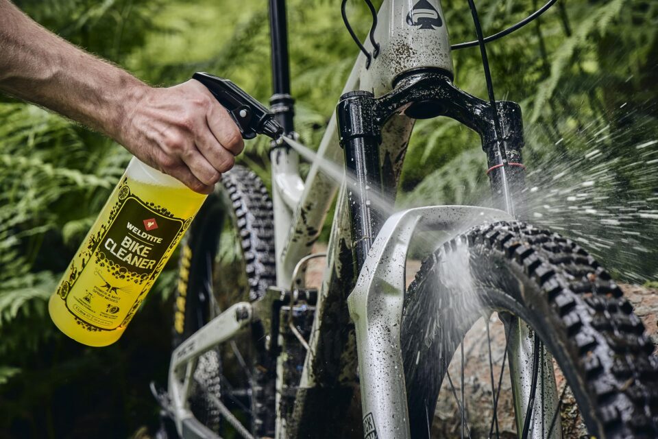 cleaning bike with weldtite lemon cleaner to show people how to prepare their bike for sale