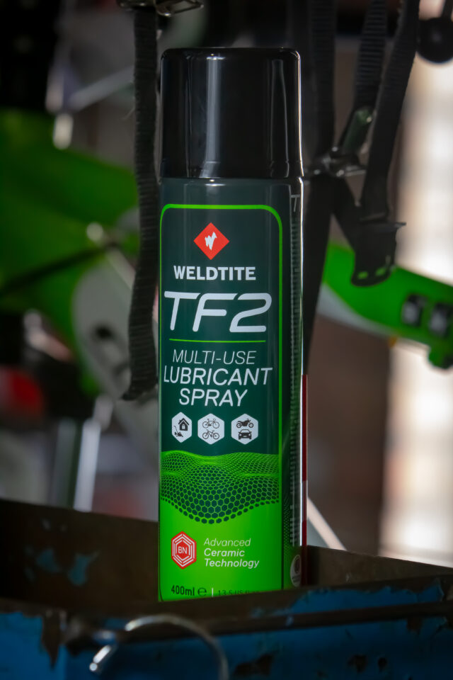 Second-hand bike lubrication including wet, dry and ceramic lubes