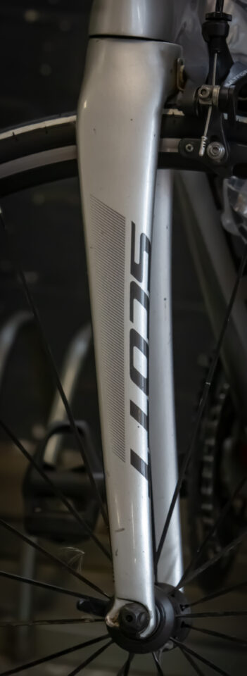 Second-hand rigid forks including steel, carbon and alloy models