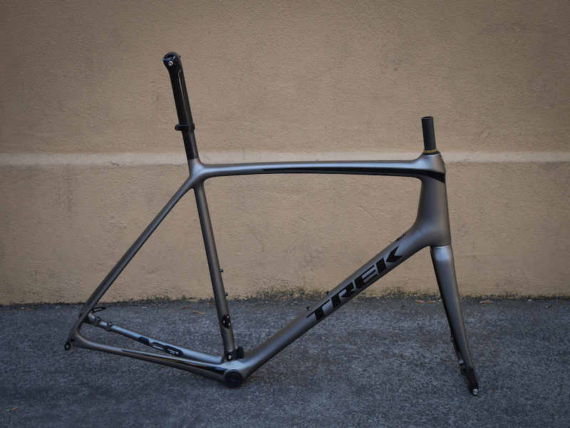 Lightweight used road bike frame with carbon tubing and internal routing
