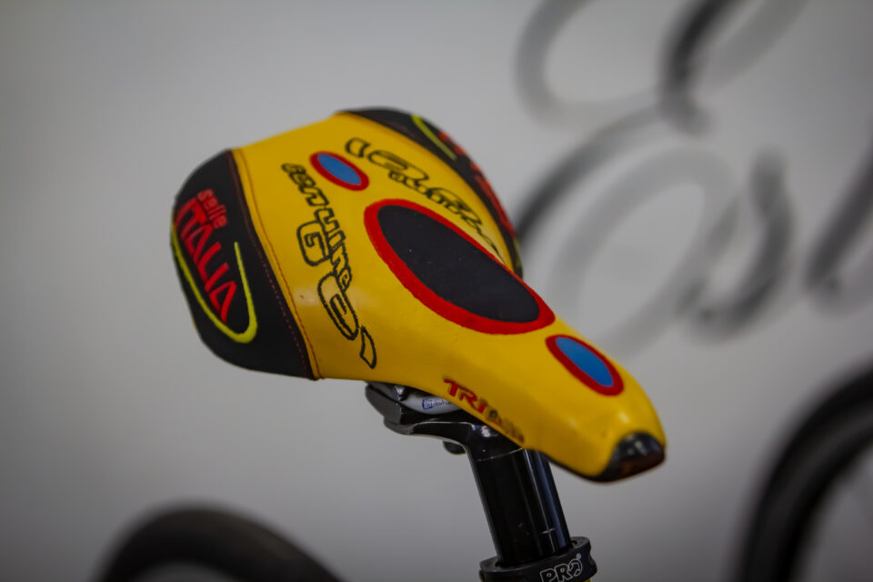 Second-hand bike saddles including comfort, racing and vintage seats