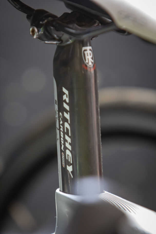 Second-hand bike seatposts including dropper and alloy types