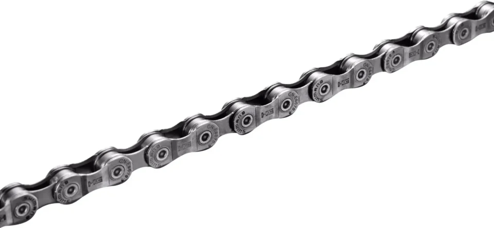 Durable bike chain on drivetrain