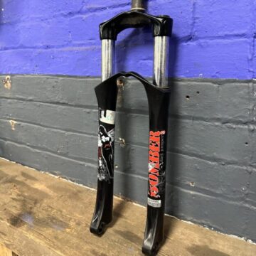 Marzocchi Bomber DJ forks,20mm bolt through axle 15.5 steer