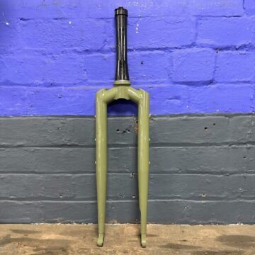 Cargo/touring bike forks 165mm tapered steer tube, 700c wheel compatible