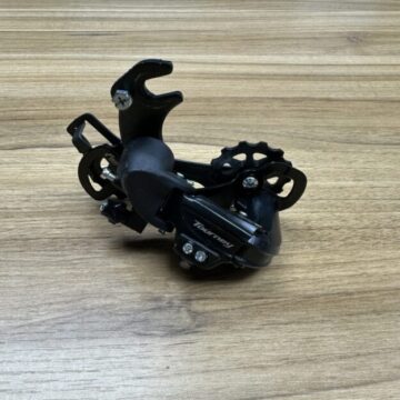 Shimano Tourney 6/7 speed, Axle mounted Rear mech (BRAND NEW)