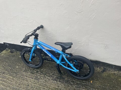 Forme Cubley 14" Kids Bike - Blue – GRADE B for sale in Yorkshire and The Humber by Club Bikes on SHIFTA marketplace. Top quality second-hand bikes online.