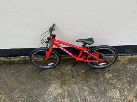 Forme Kinder MX20 Kids Bike - Red – Grade B for sale in Yorkshire and The Humber by Club Bikes on SHIFTA marketplace. Top quality second-hand bikes online.