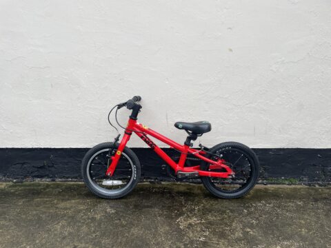 Frog 40 Kids Bike – Red – Grade B for sale in Yorkshire and The Humber by Club Bikes on SHIFTA marketplace. Top quality second-hand bikes online.