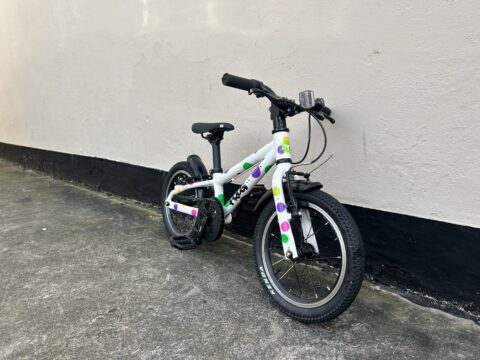 Frog 40 Kids Bike – White/Spotty – Grade C for sale in Yorkshire and The Humber by Club Bikes on SHIFTA marketplace. Top quality second-hand bikes online.