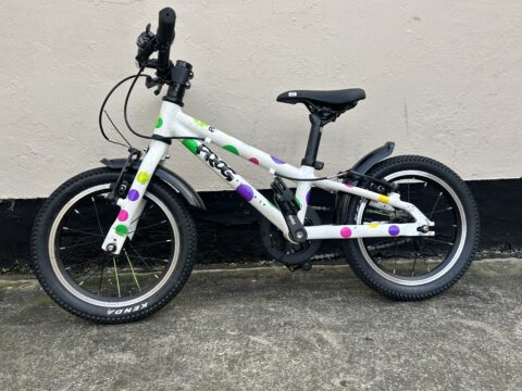 Frog 40 Kids Bike – White/Spotty – Grade C for sale in Yorkshire and The Humber by Club Bikes on SHIFTA marketplace. Top quality second-hand bikes online.