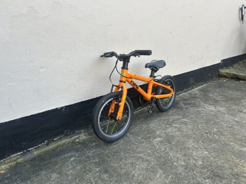 Frog 43 Kids Bike – Orange – Grade B for sale in Yorkshire and The Humber by Club Bikes on SHIFTA marketplace. Top quality second-hand bikes online.
