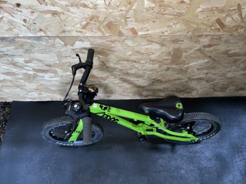 Frog 40 Kids Bike – Green – Grade B for sale in Yorkshire and The Humber by Club Bikes on SHIFTA marketplace. Top quality second-hand bikes online.