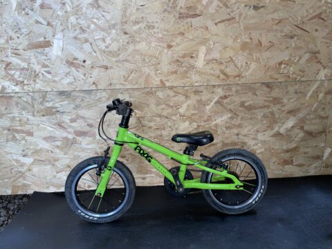 Frog 40 Kids Bike – Green – Grade B for sale in Yorkshire and The Humber by Club Bikes on SHIFTA marketplace. Top quality second-hand bikes online.