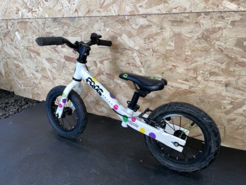 Frog Tadpole Plus Balance Bike - Blue Union Jack - GRADE C for sale in Yorkshire and The Humber by Club Bikes on SHIFTA marketplace. Top quality second-hand bikes online.