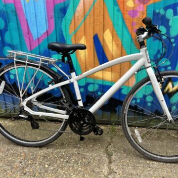Specialized globe hybrid bike small adult frame 15 inch low miles new parts