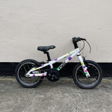 Frog 40 Kids Bike – White/Spotty – Grade B