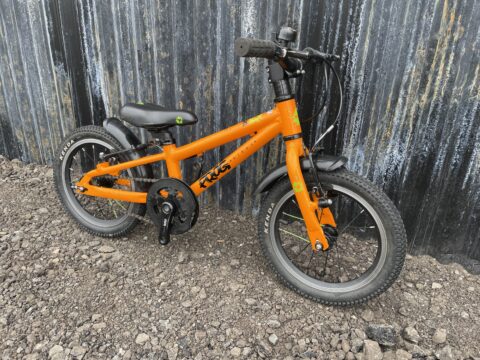 Frog 40 Kids Bike – Orange – Grade B for sale in Yorkshire and The Humber by Club Bikes on SHIFTA marketplace. Top quality second-hand bikes online.