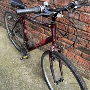 Apollo XC10 Hybrid/Town Bike, 21” Frame 700c Wheels