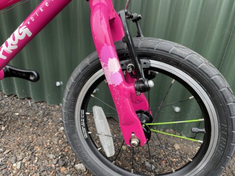 Frog 43 Kids Bike – Pink – Grade B for sale in Yorkshire and The Humber by Club Bikes on SHIFTA marketplace. Top quality second-hand bikes online.