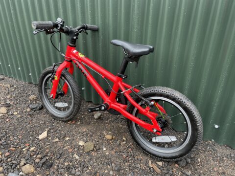 Frog 43 Kids Bike – Red – Grade B for sale in Yorkshire and The Humber by Club Bikes on SHIFTA marketplace. Top quality second-hand bikes online.