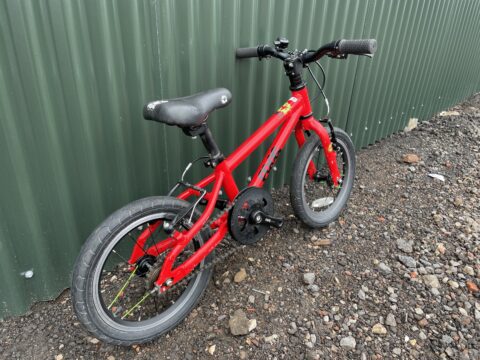 Frog 43 Kids Bike – Red – Grade B for sale in Yorkshire and The Humber by Club Bikes on SHIFTA marketplace. Top quality second-hand bikes online.