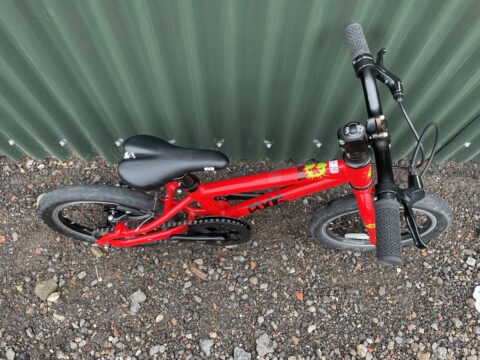 Frog 43 Kids Bike – Red – Grade B for sale in Yorkshire and The Humber by Club Bikes on SHIFTA marketplace. Top quality second-hand bikes online.