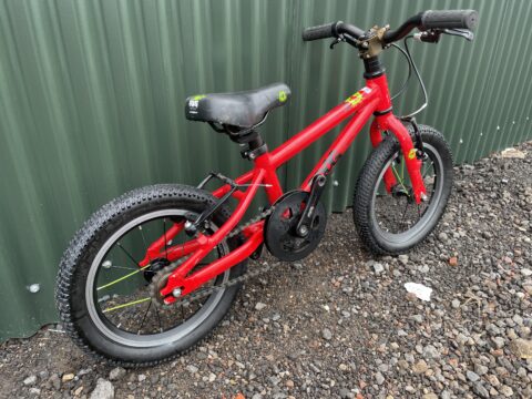 Frog 43 Kids Bike – Red – Grade C for sale in Yorkshire and The Humber by Club Bikes on SHIFTA marketplace. Top quality second-hand bikes online.