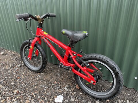 Frog 43 Kids Bike – Red – Grade C for sale in Yorkshire and The Humber by Club Bikes on SHIFTA marketplace. Top quality second-hand bikes online.