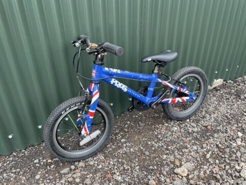 Frog 43 Kids Bike – Union Jack – Grade B for sale in Yorkshire and The Humber by Club Bikes on SHIFTA marketplace. Top quality second-hand bikes online.