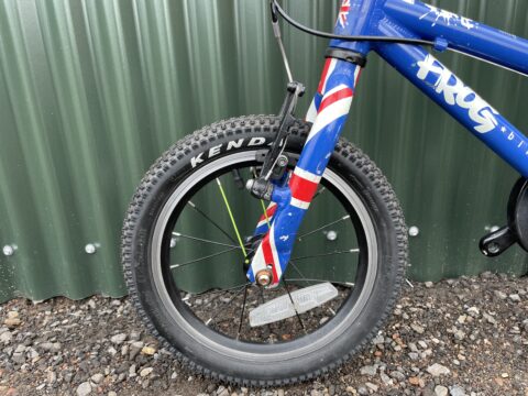 Frog 43 Kids Bike – Union Jack – Grade B for sale in Yorkshire and The Humber by Club Bikes on SHIFTA marketplace. Top quality second-hand bikes online.