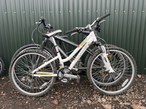 Job lot of seven children’s branded bikes Specialized, Marin, Carrera for sale in York, North Yorkshire by Recycle York on SHIFTA marketplace. Top quality second-hand bikes online.