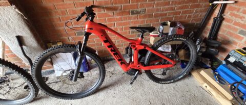 Trek rail 9.8 gx axs for sale in Doncaster by Global247 on SHIFTA marketplace. Top quality second-hand bikes online.
