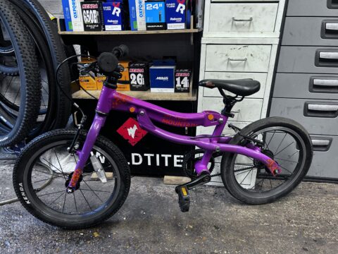 Black mountain scog kids single speed bike 16” wheels for sale in Biggin hill by Pop In cycles on SHIFTA marketplace. Top quality second-hand bikes online.