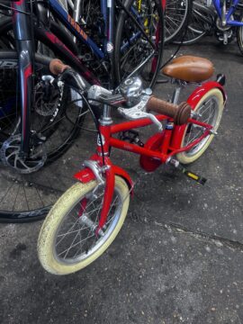 Bobbin moon bug kids bike 16” wheels amazing condition hardly used from new red for sale in Biggin hill by Pop In cycles on SHIFTA marketplace. Top quality second-hand bikes online.