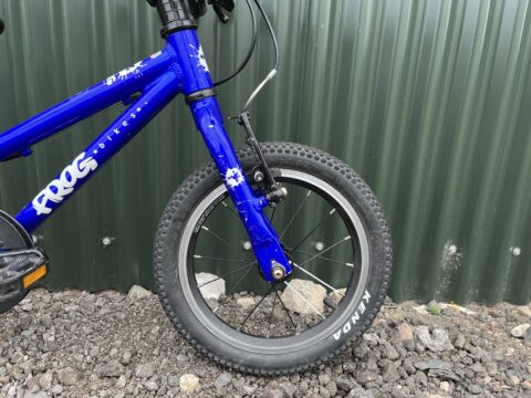 Frog 40 Kids Bike – Blue – Grade C for sale in Yorkshire and The Humber by Club Bikes on SHIFTA marketplace. Top quality second-hand bikes online.