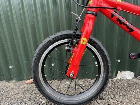 Frog 43 Kids Bike – Red – Grade C for sale in Yorkshire and The Humber by Club Bikes on SHIFTA marketplace. Top quality second-hand bikes online.