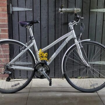 Hybrid Bike – Good Condition – Ready to Ride for sale in York by Rodrii__21 on SHIFTA marketplace. Top quality second-hand bikes online.