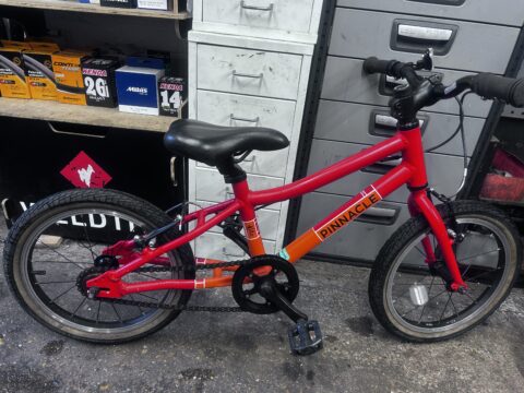 Pinnacle koto 16 kids bike 16” wheels aluminium frame good condition red/orange v brakes for sale in Biggin hill by Pop In cycles on SHIFTA marketplace. Top quality second-hand bikes online.