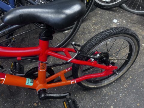 Pinnacle koto 16 kids bike 16” wheels aluminium frame good condition red/orange v brakes for sale in Biggin hill by Pop In cycles on SHIFTA marketplace. Top quality second-hand bikes online.