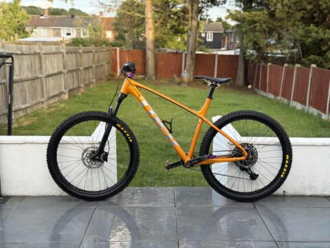 Trek Roscoe 7 for sale in Ilford by Arjun Sanger on SHIFTA marketplace. Top quality second-hand bikes online.