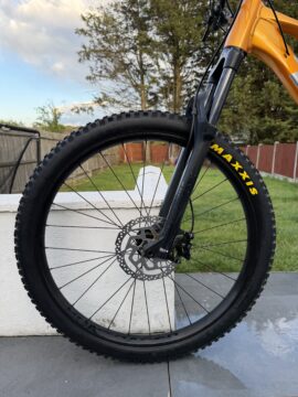 Trek Roscoe 7 for sale in Ilford by Arjun Sanger on SHIFTA marketplace. Top quality second-hand bikes online.
