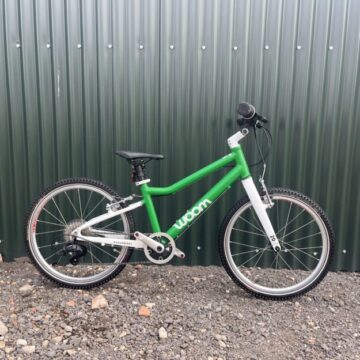 Woom 4 20" Kids Bike - Green - GRADE B