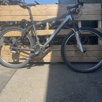 Bianchi mutt 7700 for sale in York, North Yorkshire by Recycle York on SHIFTA marketplace. Top quality second-hand bikes online.