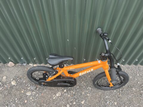 Forme Cubley 14" Kids Bike - Green – GRADE B for sale in Yorkshire and The Humber by Club Bikes on SHIFTA marketplace. Top quality second-hand bikes online.