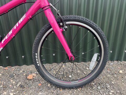 Forme Kinder MX20 Kids Bike - Pink – Grade C for sale in Yorkshire and The Humber by Club Bikes on SHIFTA marketplace. Top quality second-hand bikes online.
