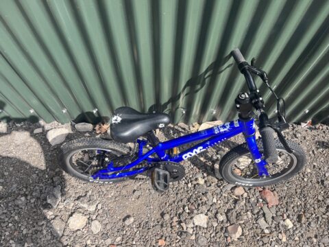 Frog 40 Kids Bike – Blue – Grade B for sale in Yorkshire and The Humber by Club Bikes on SHIFTA marketplace. Top quality second-hand bikes online.