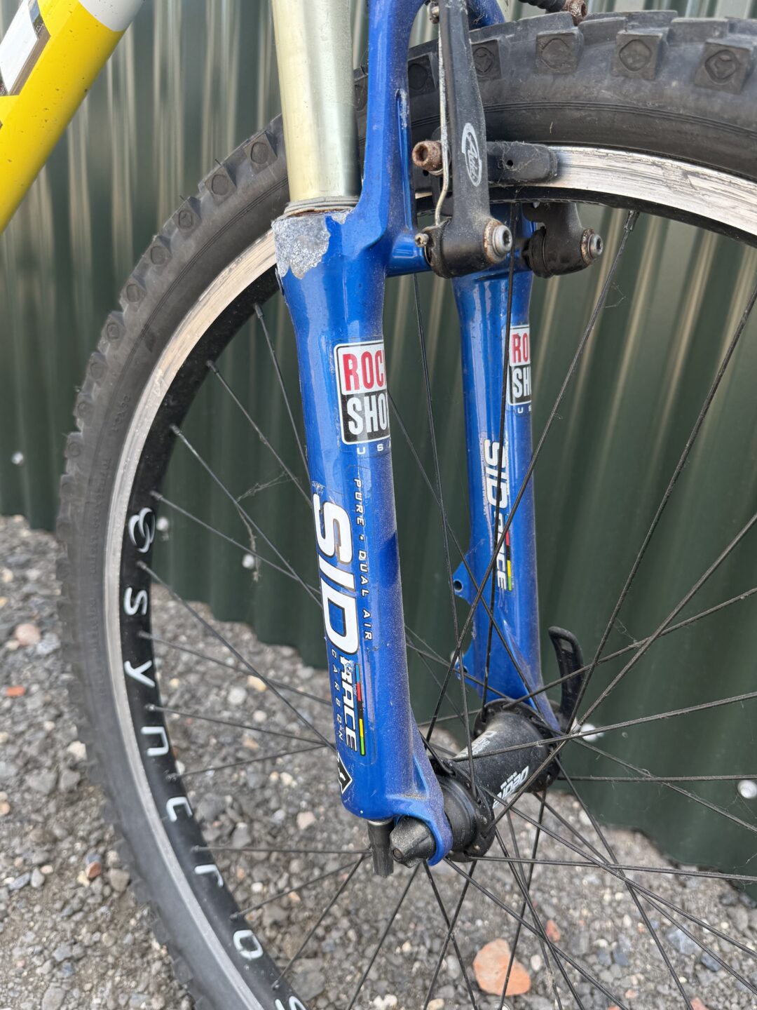 GT i-Drive 4 Full Suspension Mountain Bike Rockshox fox float