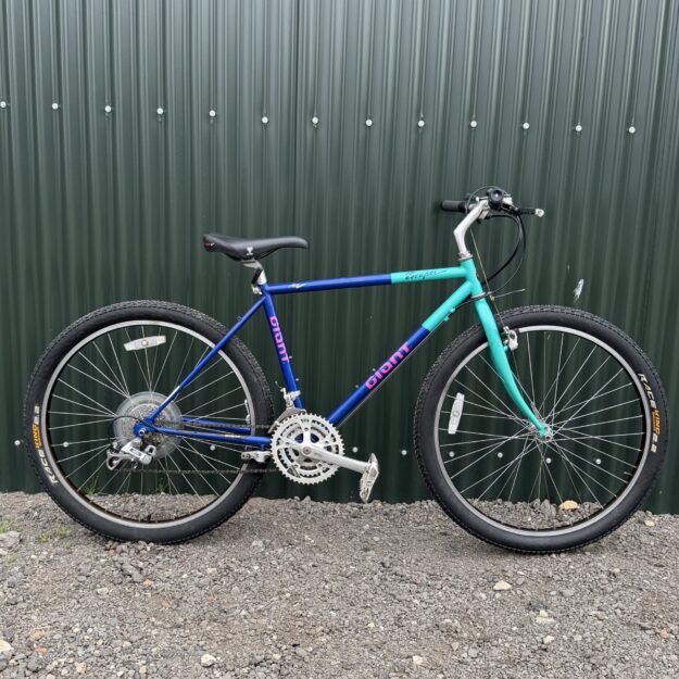 Giant Escaper - 90s MTB - Shimano Deore - SHIFTA BIKE