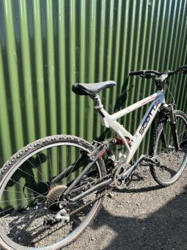 Scott Octane 18.5” frame, 26” wheels, project bike for sale in York, North Yorkshire by Recycle York on SHIFTA marketplace. Top quality second-hand bikes online.